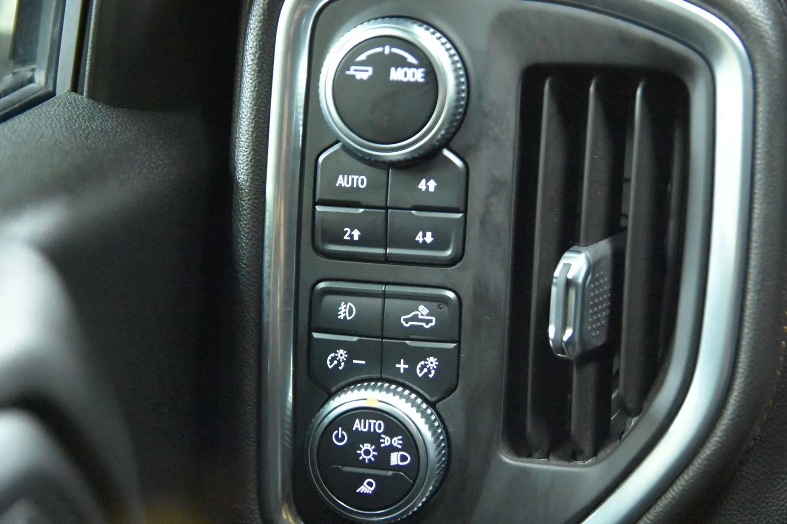 GMC Sierra photo 19