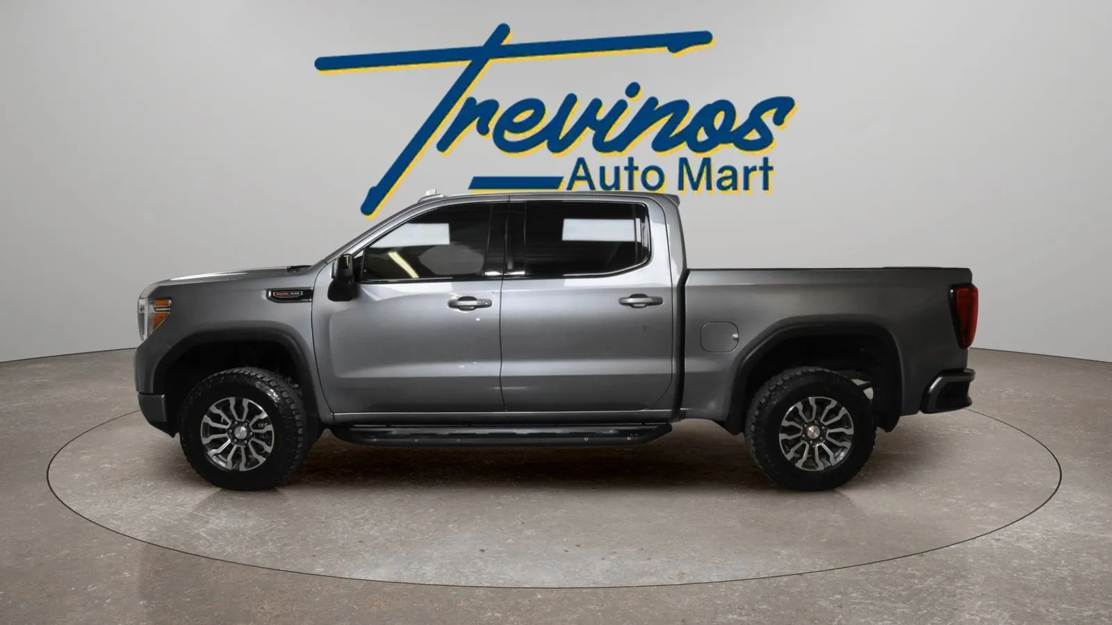 GMC Sierra photo 10