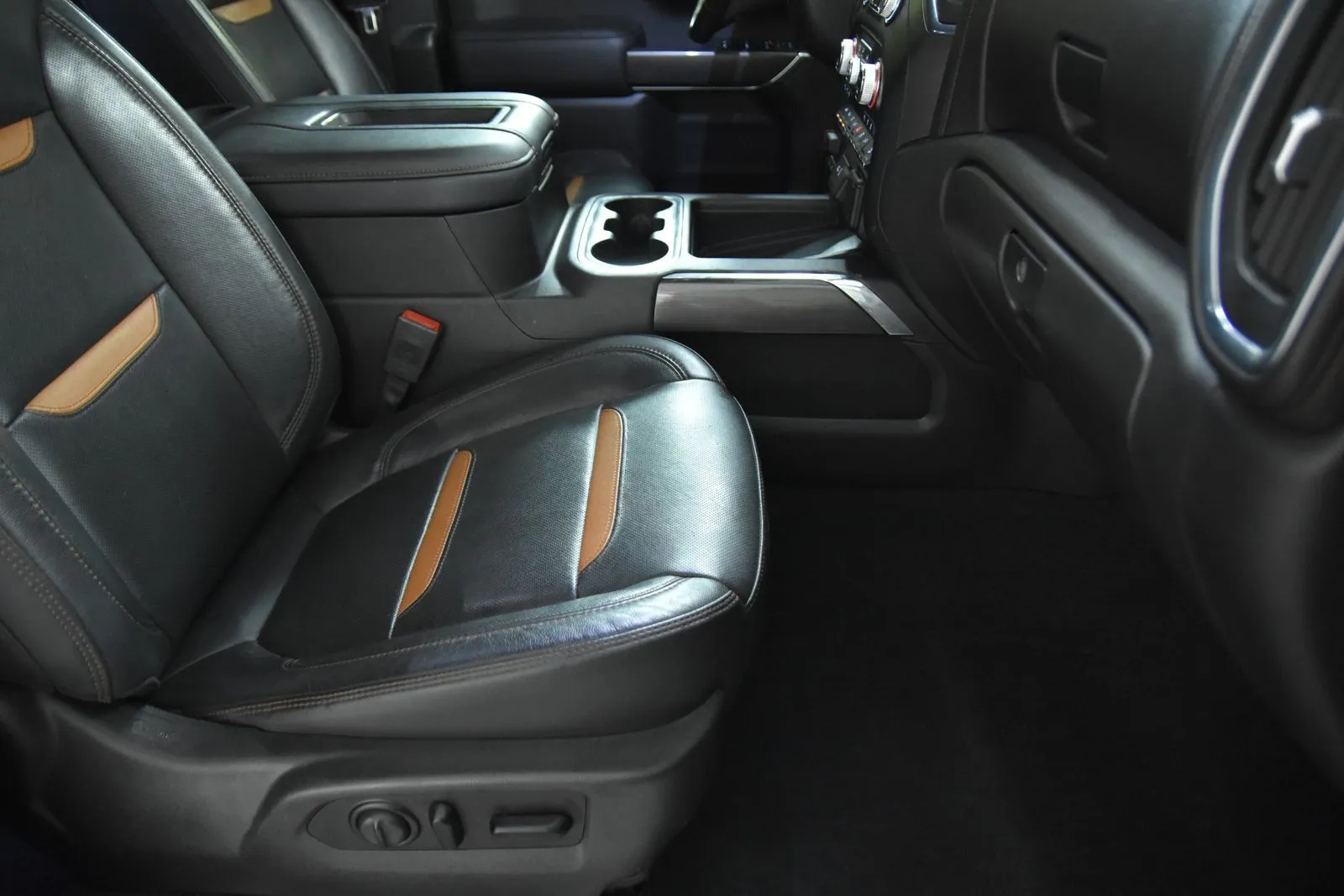 GMC Sierra photo 36