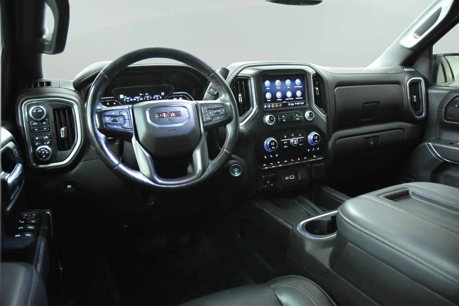 GMC Sierra photo 32