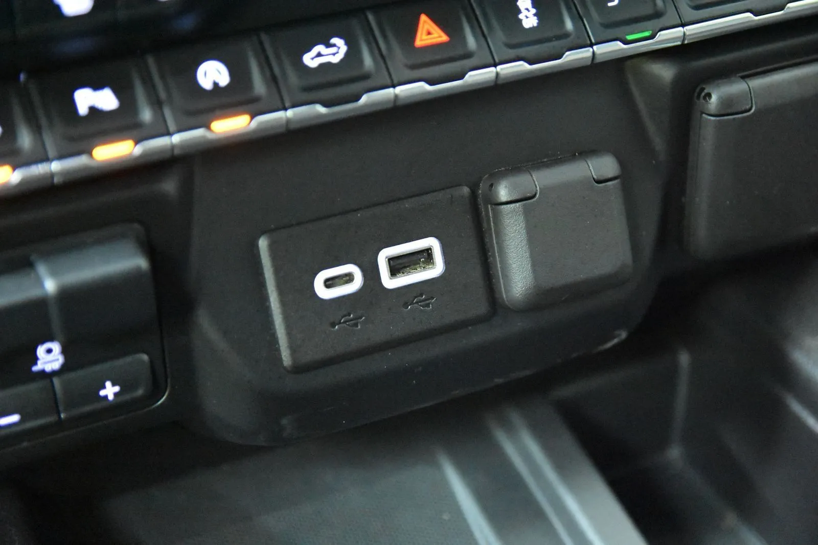 GMC Sierra photo 26