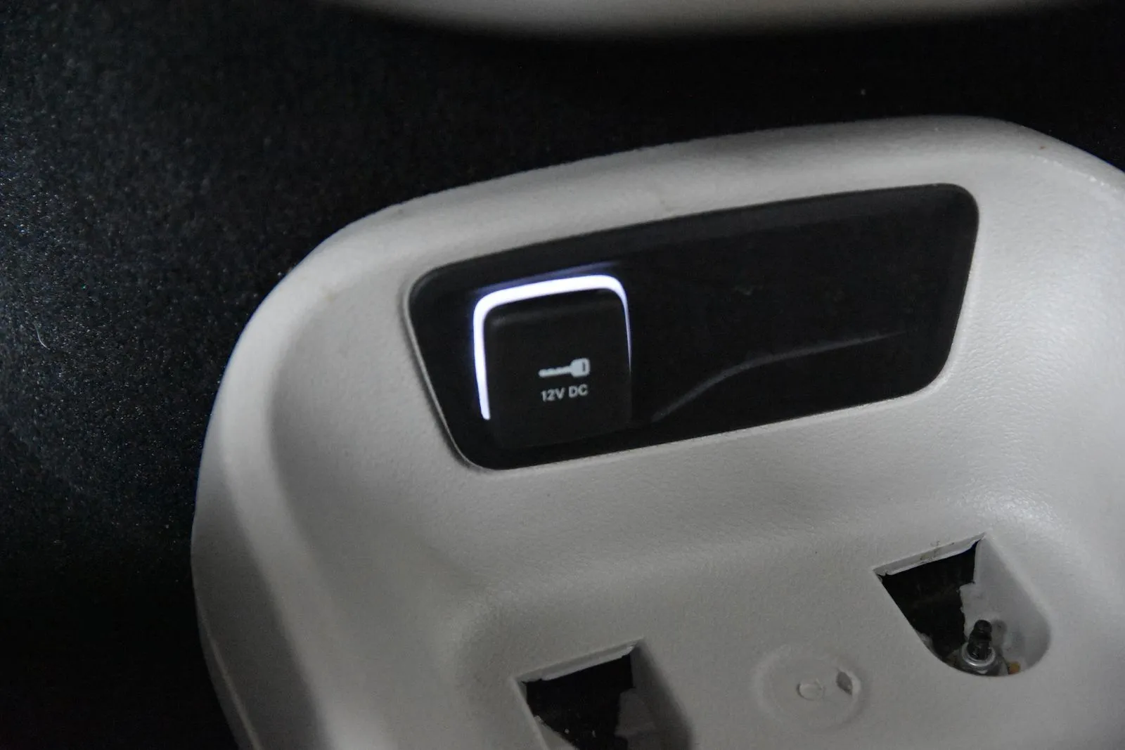 Chrysler Pacifica photo 26