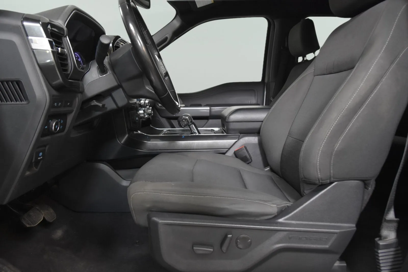 Ford F-150 photo 14