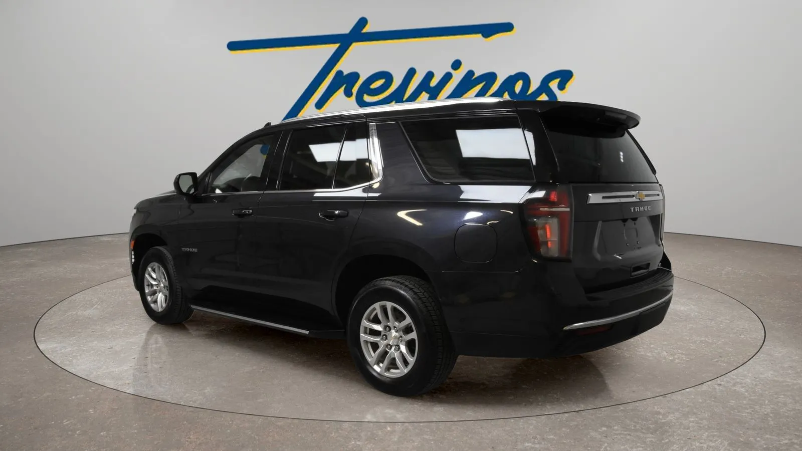 Chevrolet Tahoe photo 9