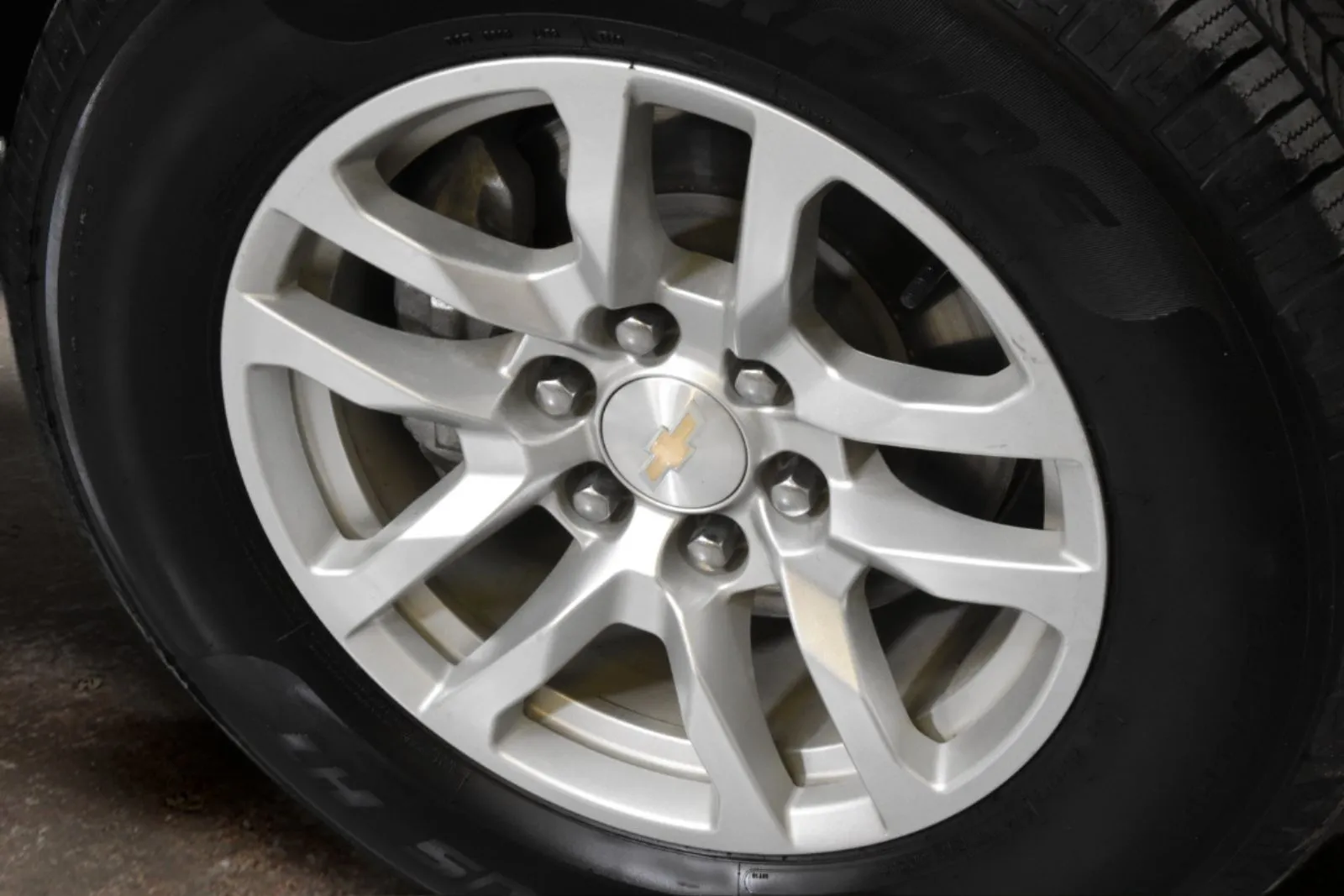 Chevrolet Tahoe photo 6