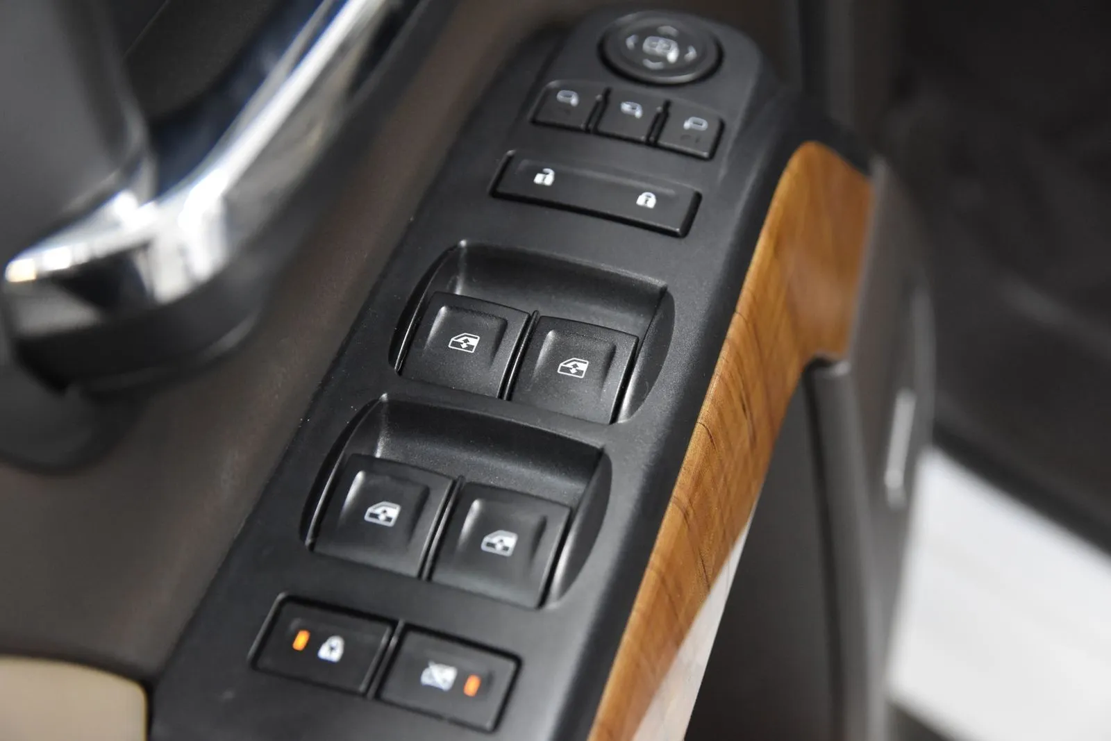 GMC Sierra photo 13