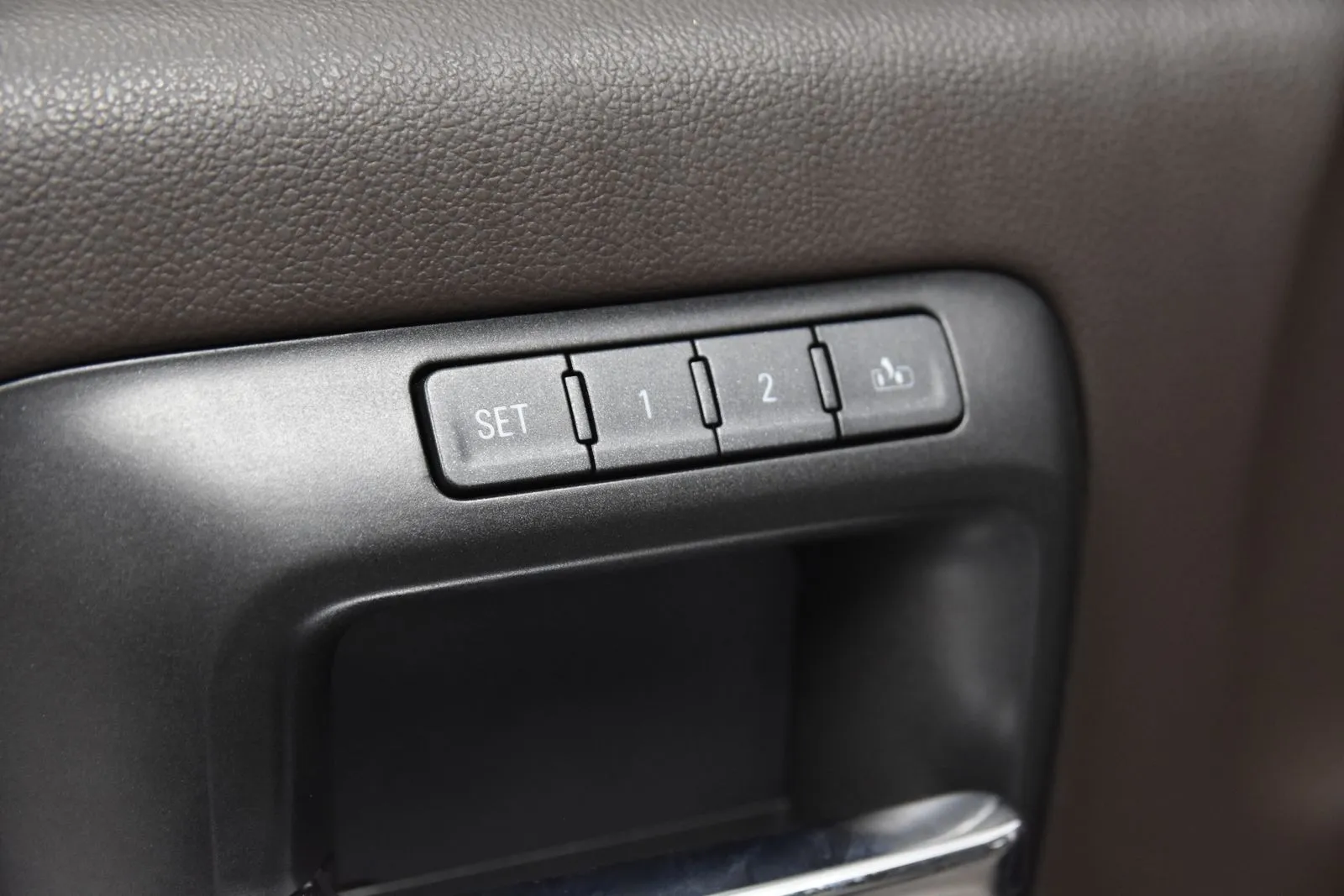 GMC Sierra photo 14