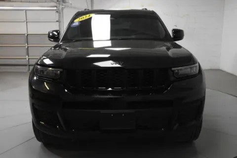 More photos of 2024 Jeep Grand Cherokee L Altitude at Trevinos Auto Mart, TX