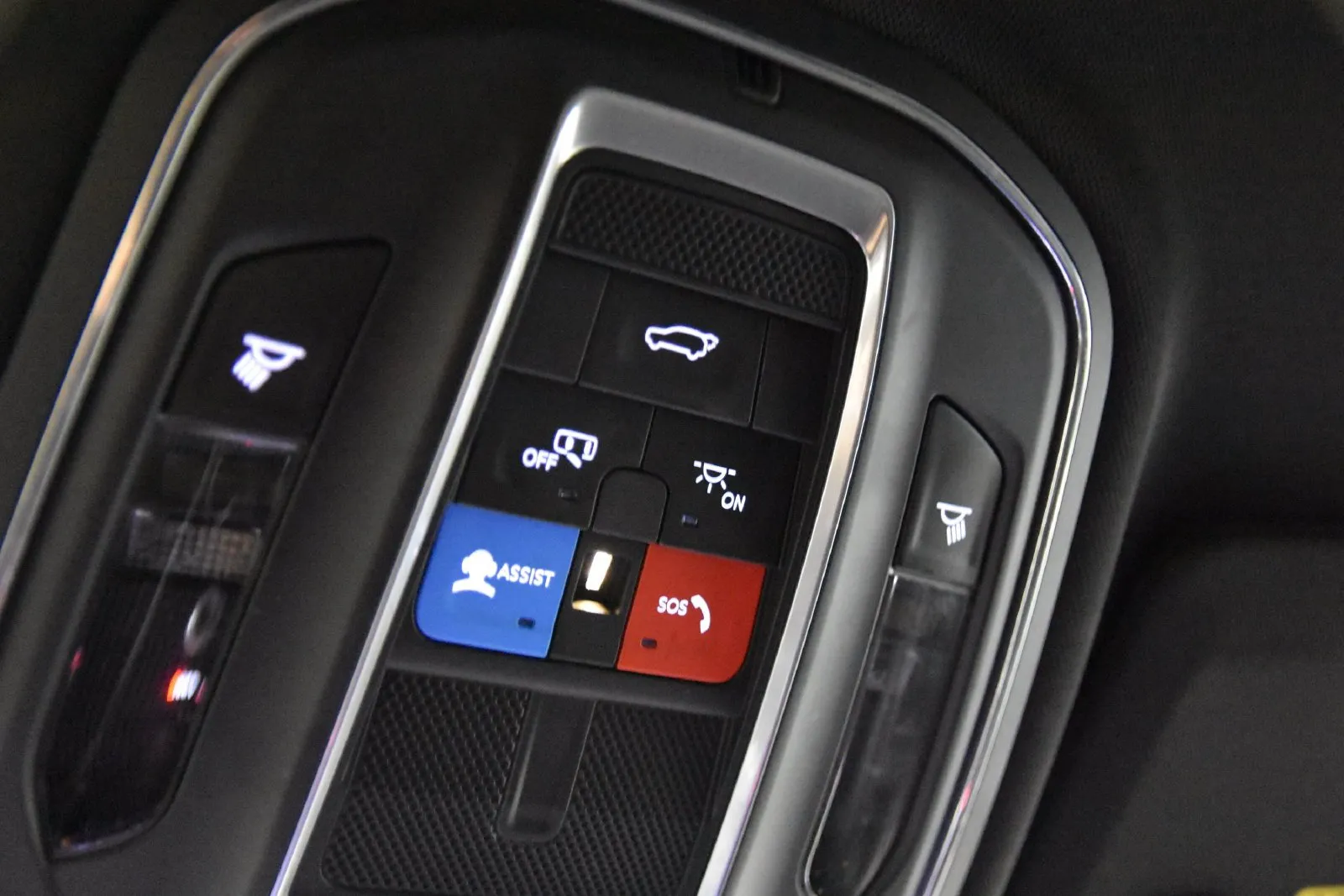 Jeep Grand Cherokee L photo 25