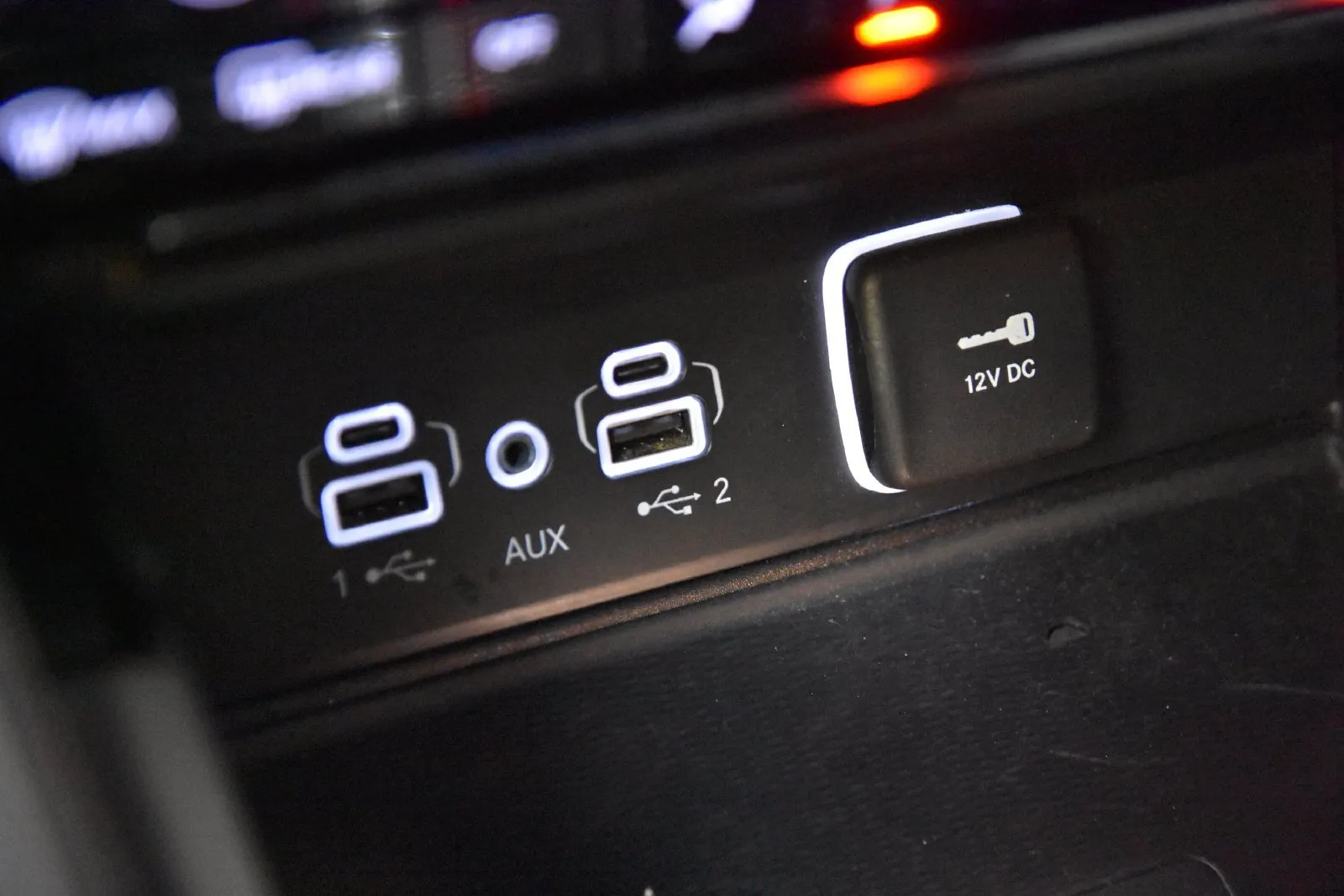 Jeep Grand Cherokee L photo 23
