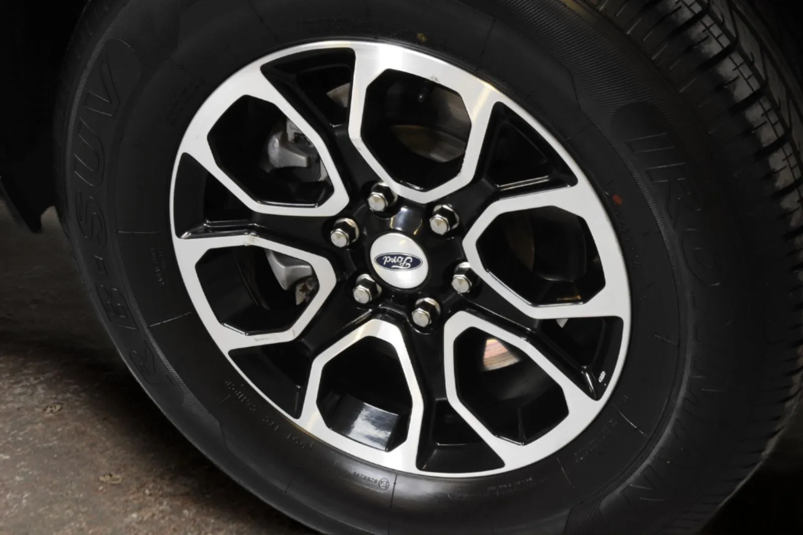 Ford Expedition photo 6