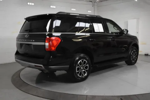 Photos of 2024 Ford Expedition XLT for sale in McAllen, TX at Trevinos Auto Mart