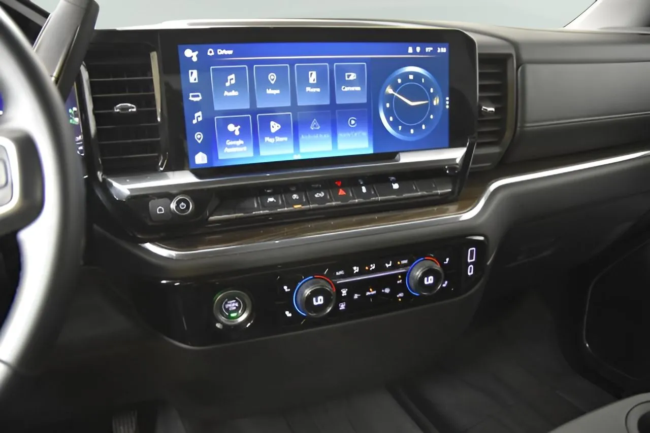 Chevrolet Silverado photo 24