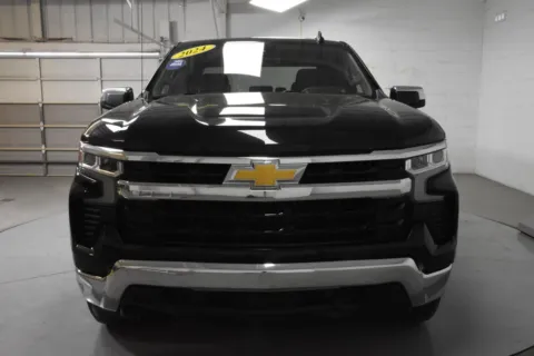 More photos of 2024 Chevrolet Silverado 1500 LT at Trevinos Auto Mart, TX