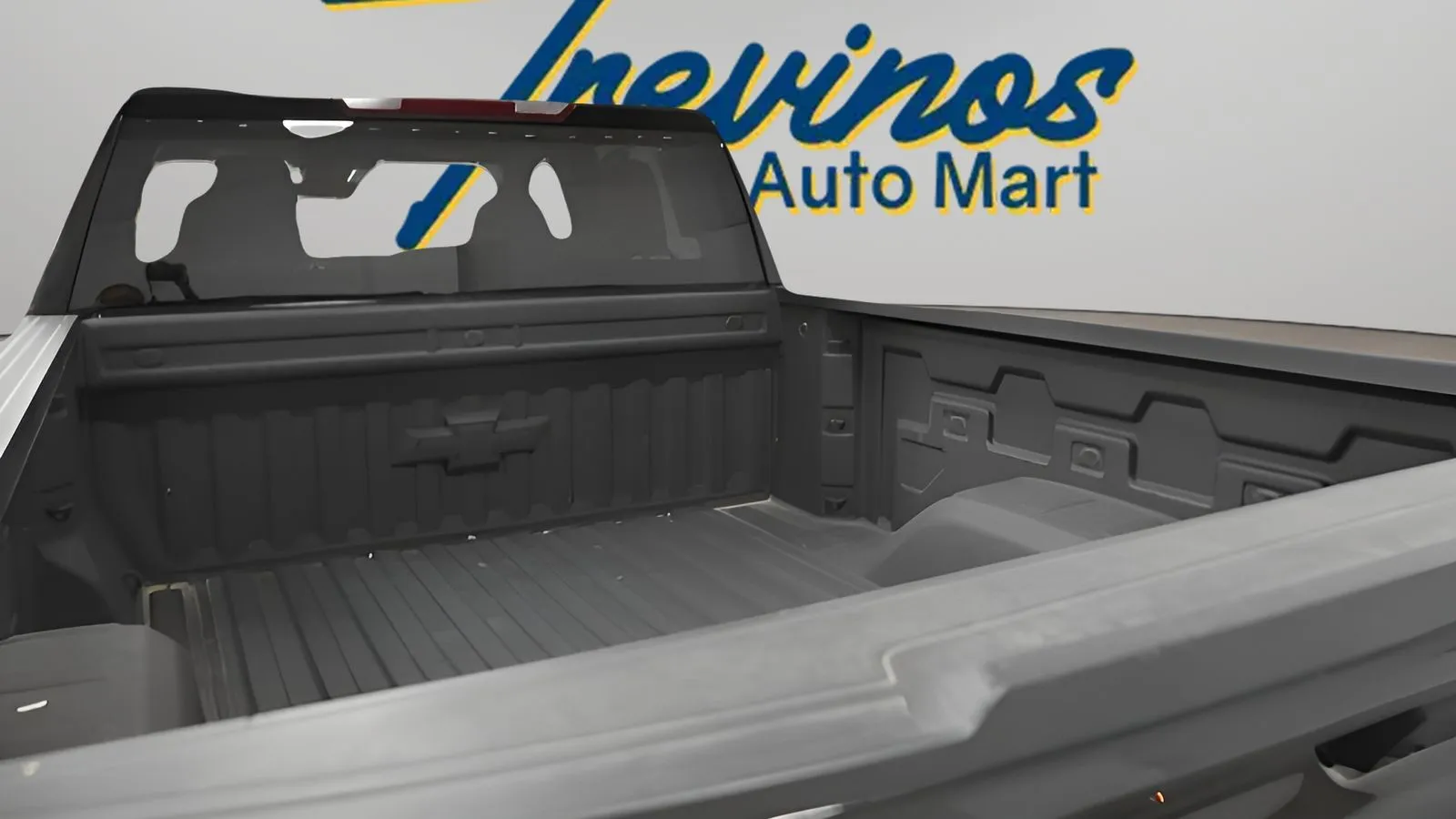 Chevrolet Silverado photo 22
