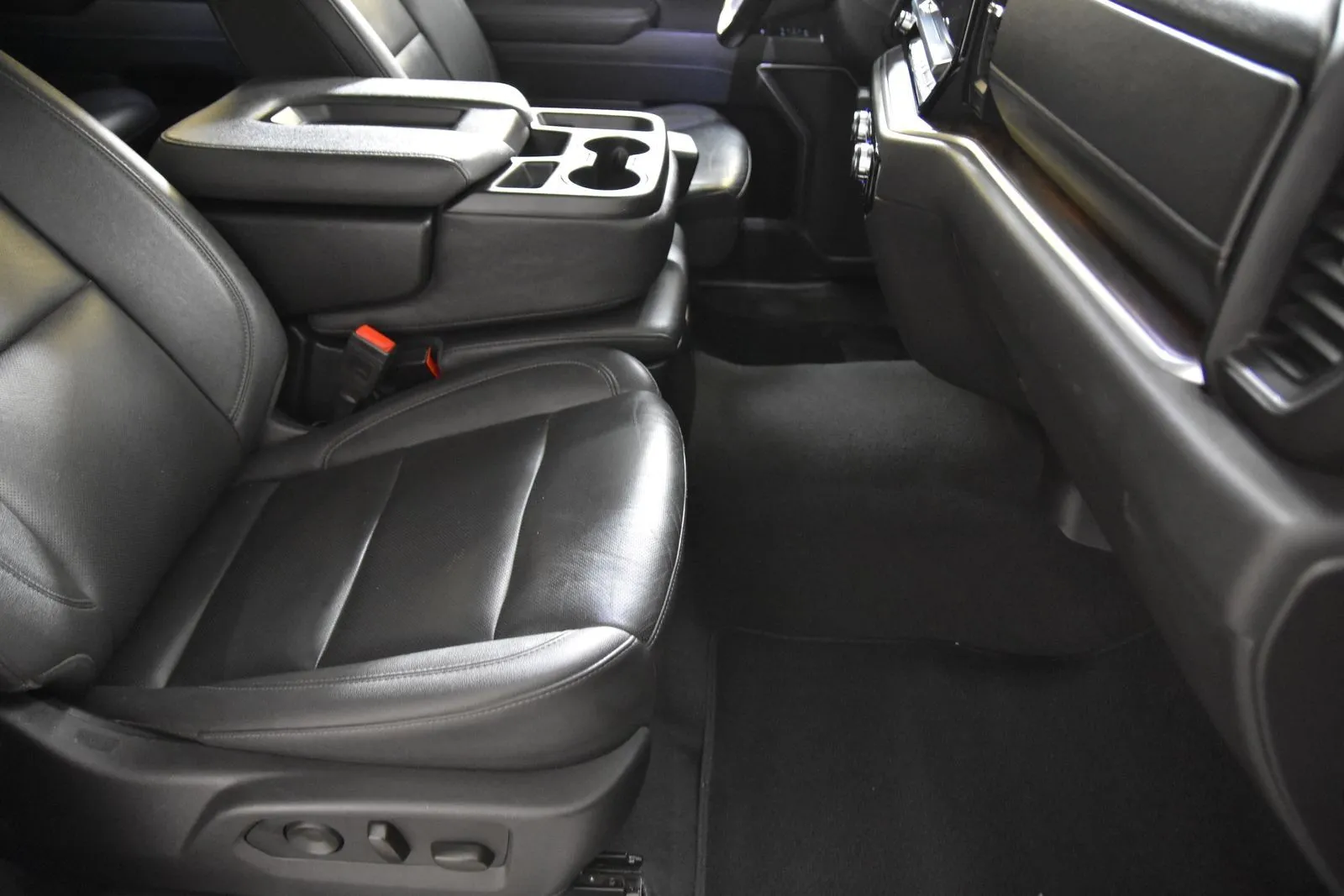 GMC Sierra photo 32