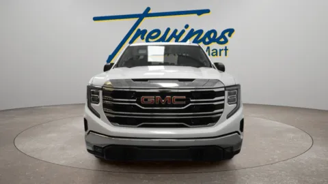 More photos of 2025 GMC Sierra 1500 SLT at Trevinos Auto Mart, TX
