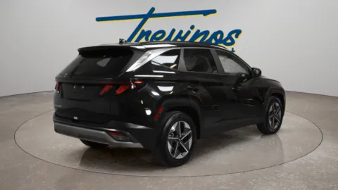 Photos of 2025 Hyundai Tucson SEL for sale in McAllen, TX at Trevinos Auto Mart