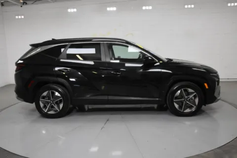 More photos of 2025 Hyundai Tucson SEL at Trevinos Auto Mart, TX