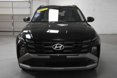 More photos of 2025 Hyundai Tucson SEL at Trevinos Auto Mart, TX