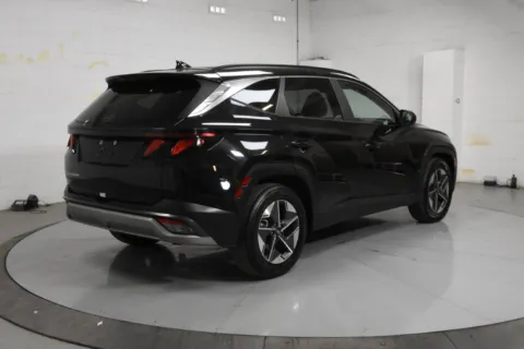 Photos of 2025 Hyundai Tucson SEL for sale in McAllen, TX at Trevinos Auto Mart