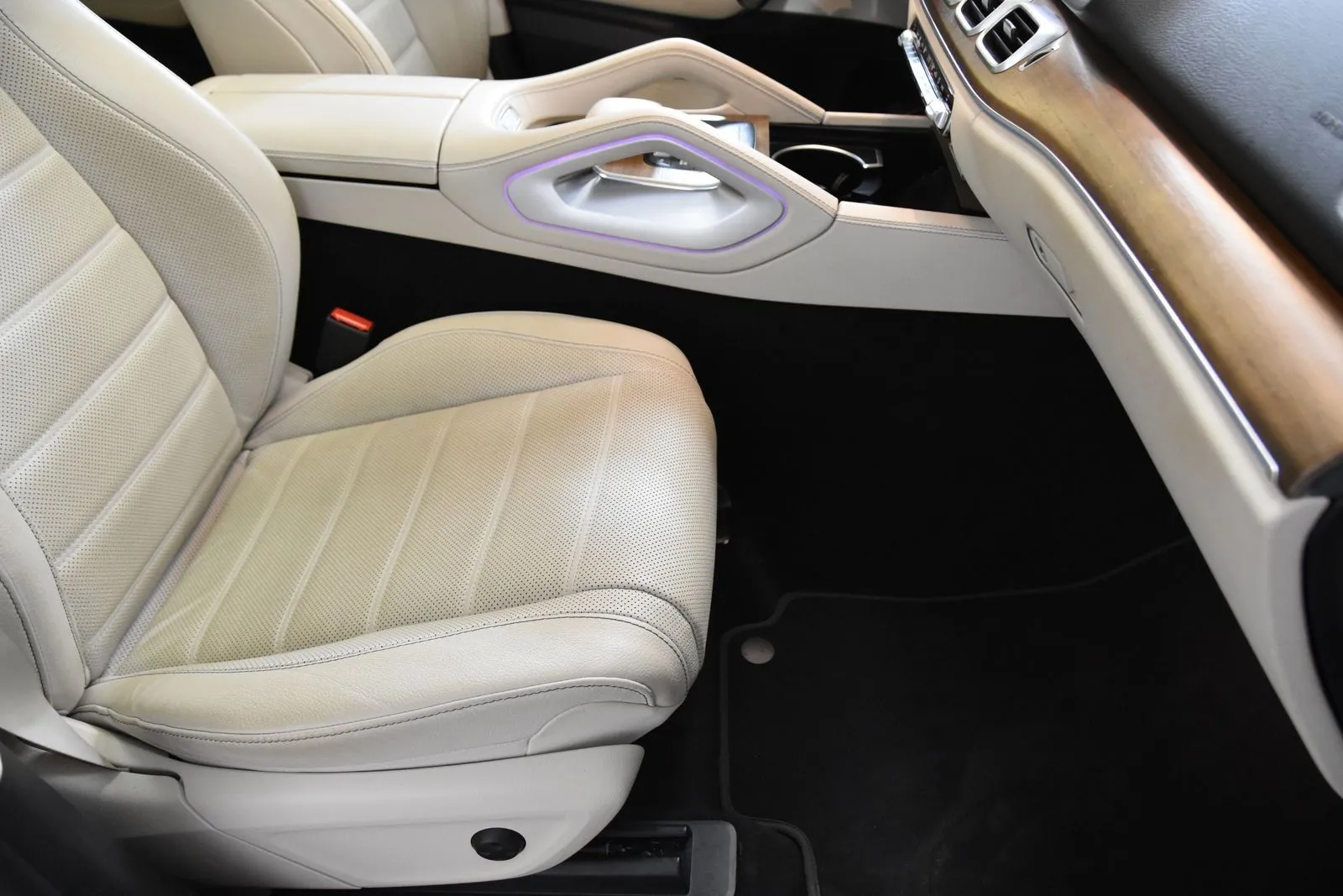 Mercedes-Benz GLE photo 35