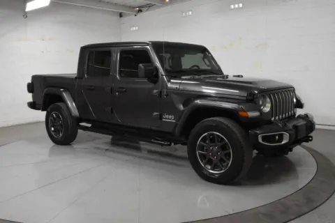 Gray 2020 Jeep Gladiator Overland for sale in McAllen, TX