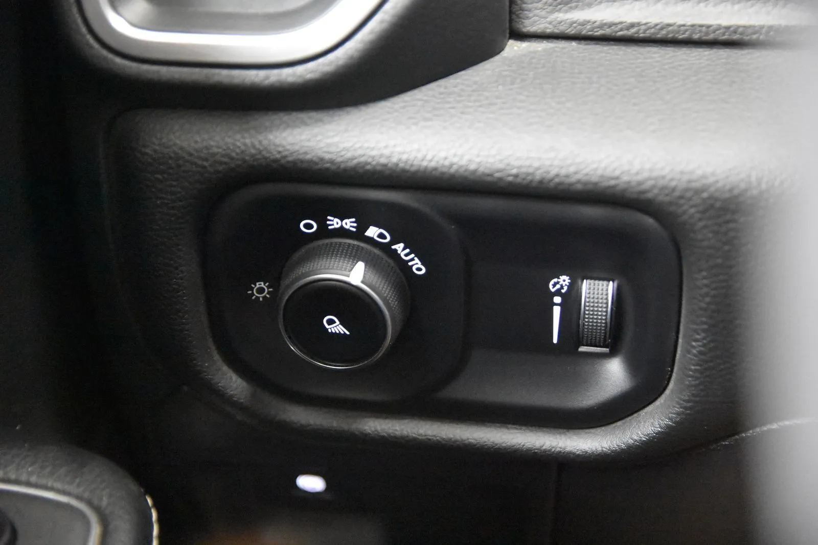 Ram 1500 photo 18
