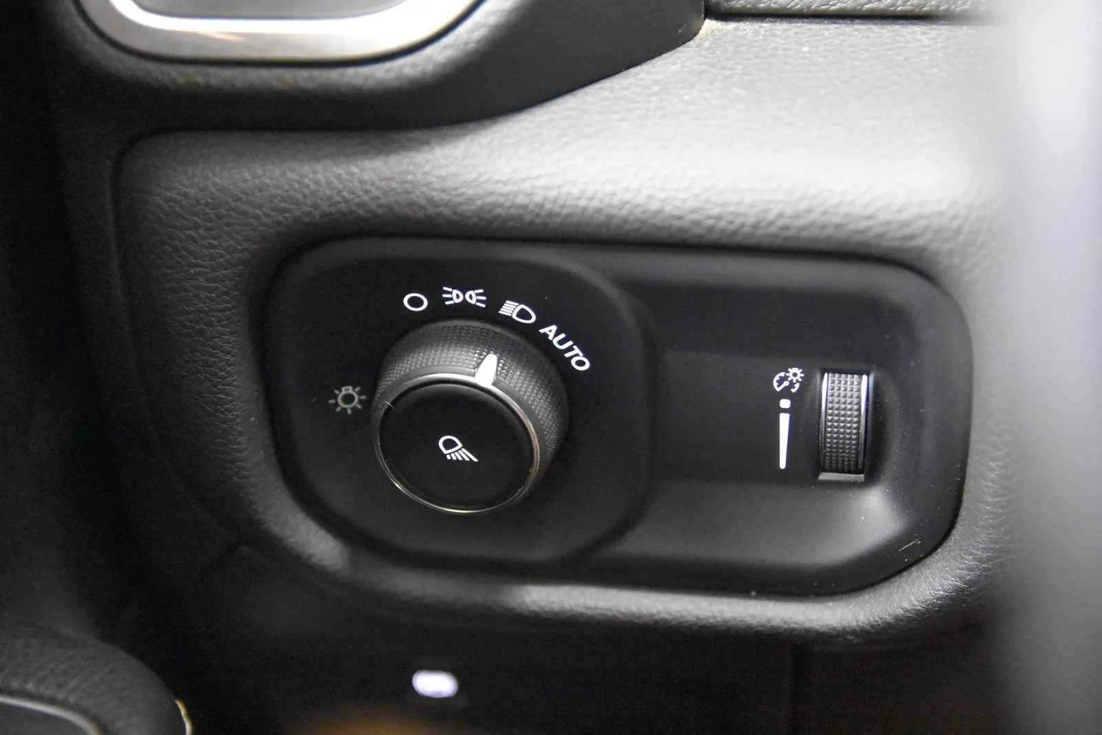 Ram 1500 photo 18