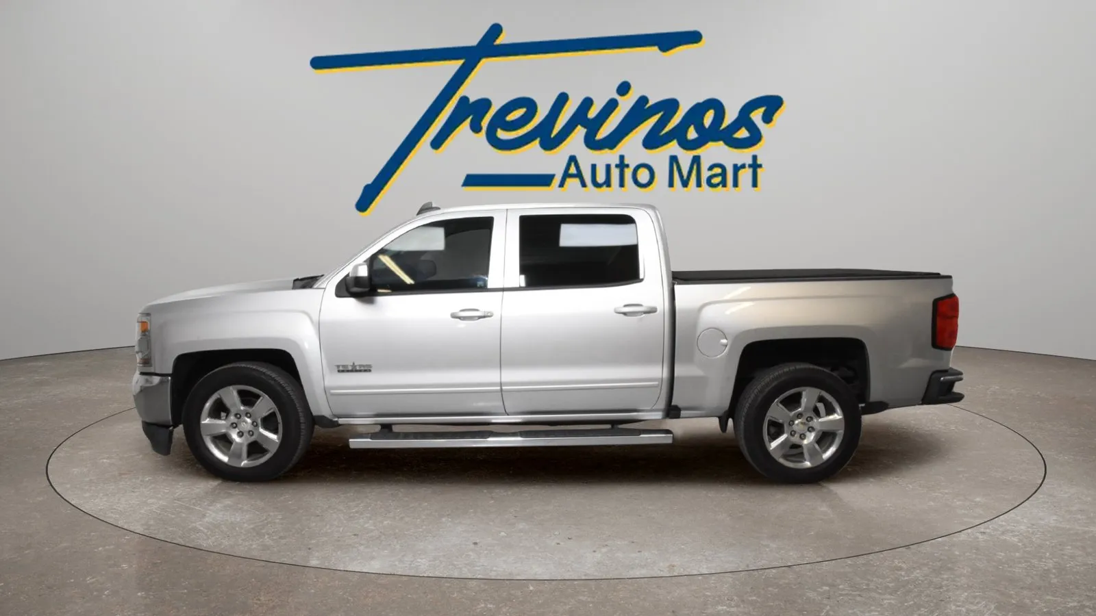 Chevrolet Silverado photo 11