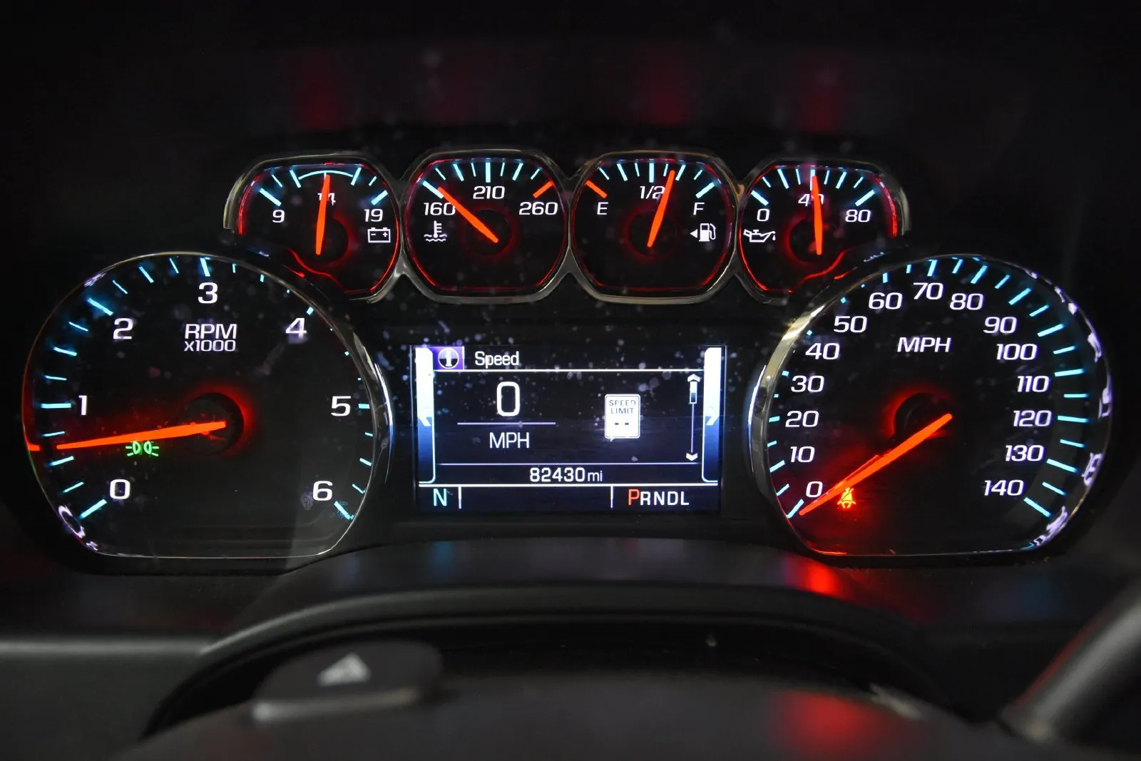 Chevrolet Silverado photo 17