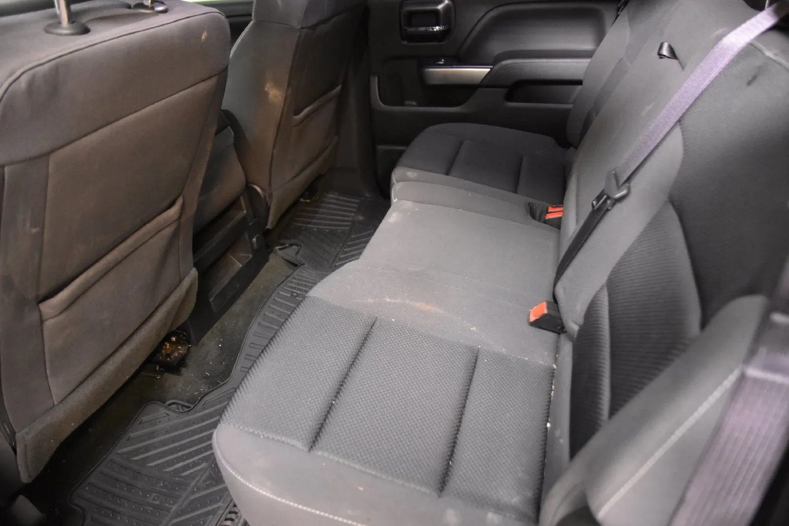 Chevrolet Silverado photo 26