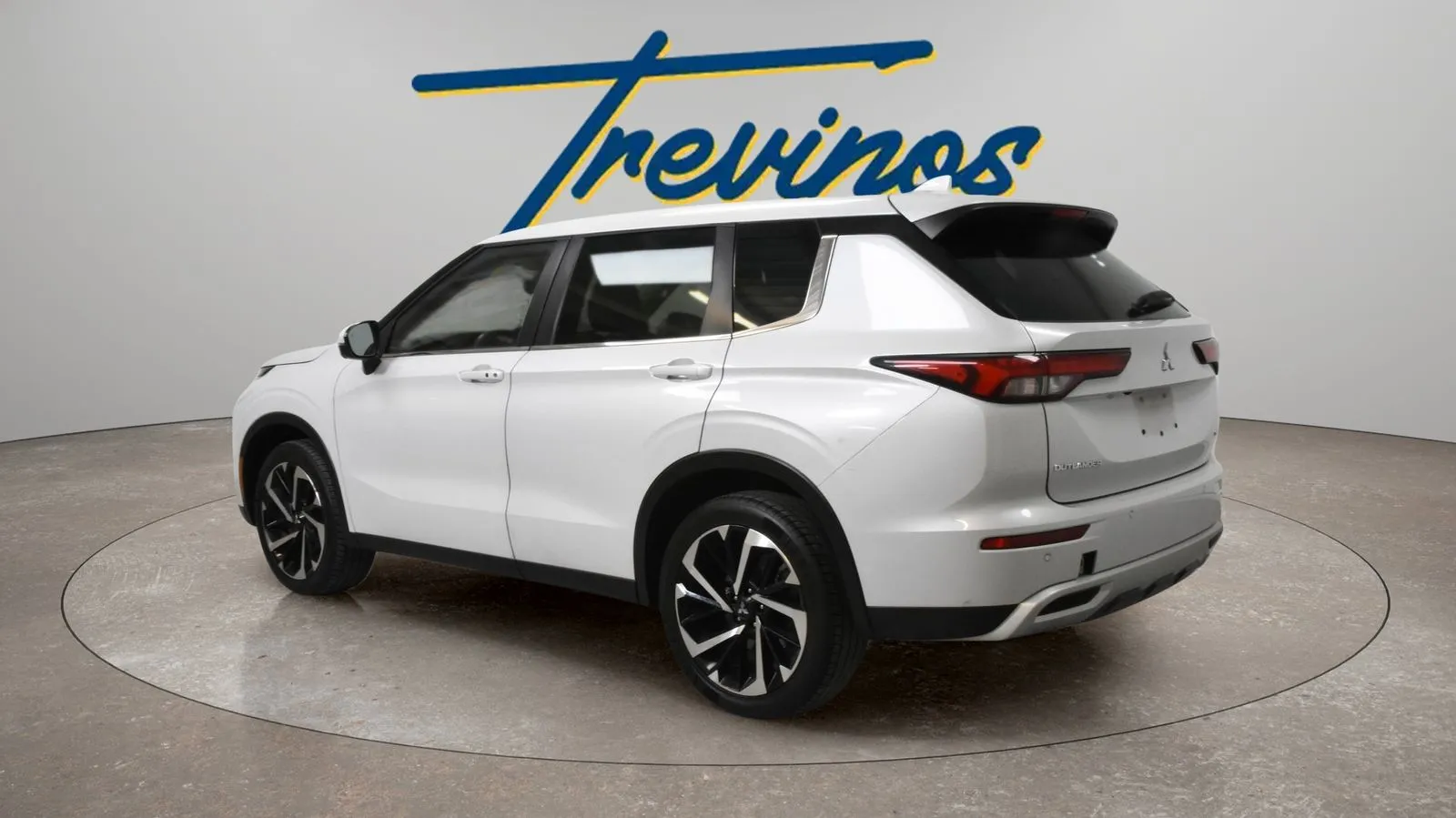 Mitsubishi Outlander photo 9