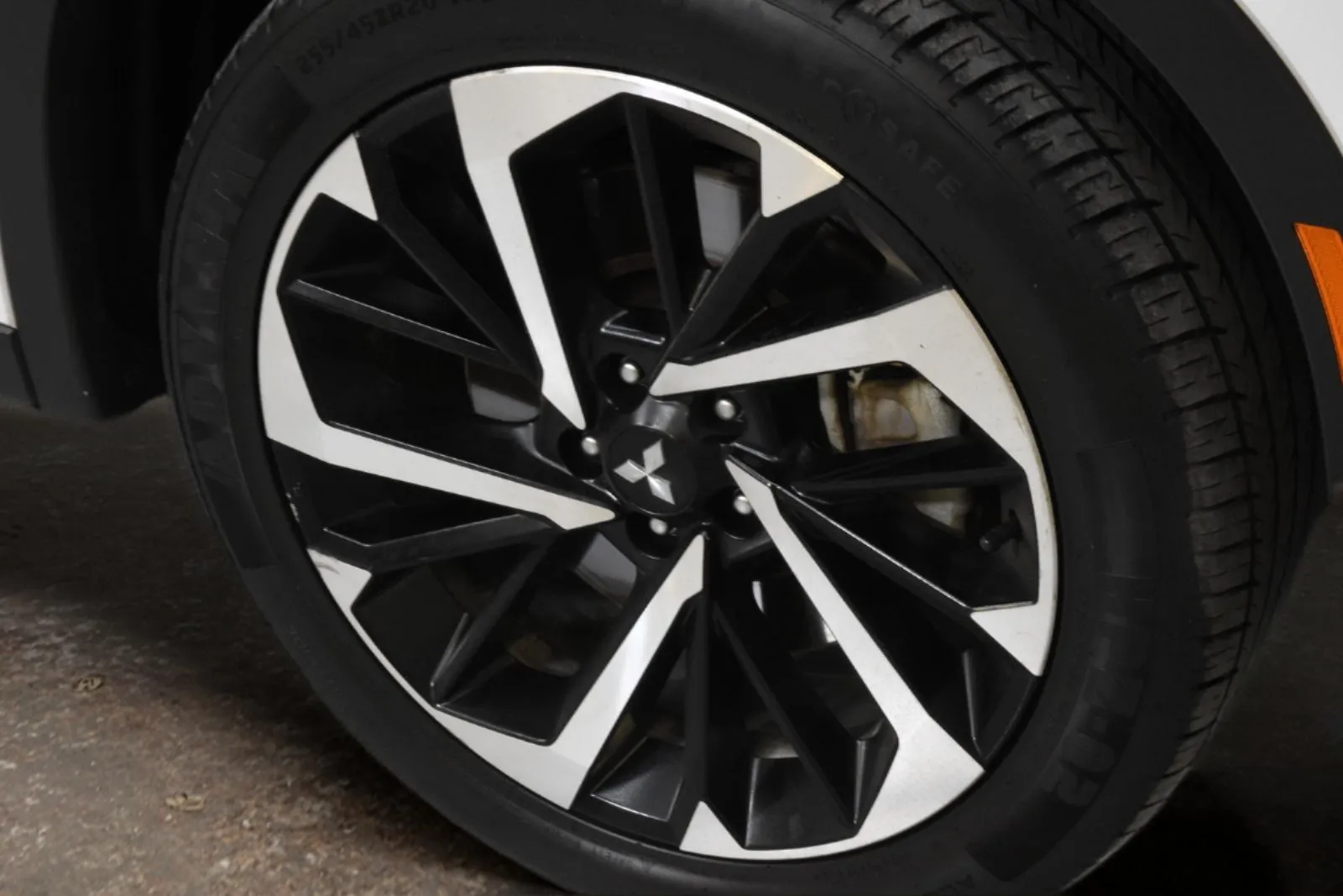 Mitsubishi Outlander photo 6
