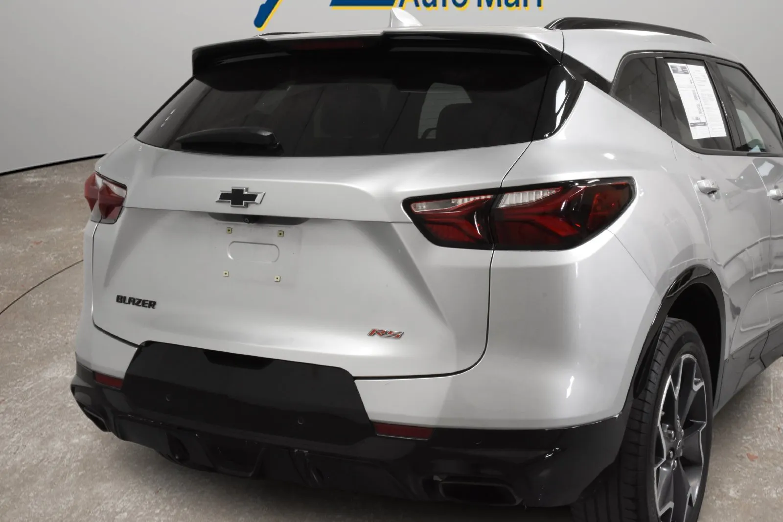 Chevrolet Blazer photo 3