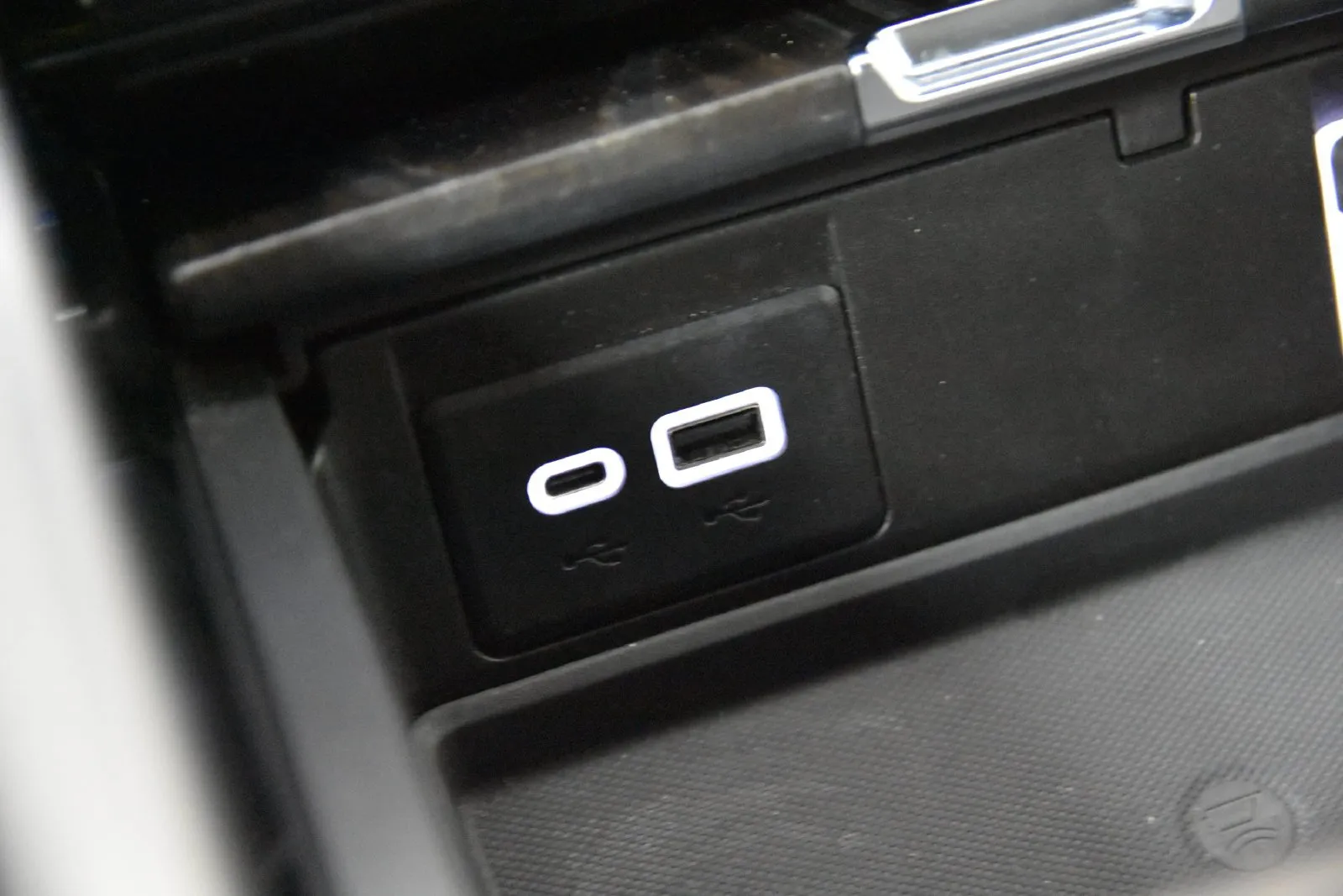 GMC Yukon photo 28