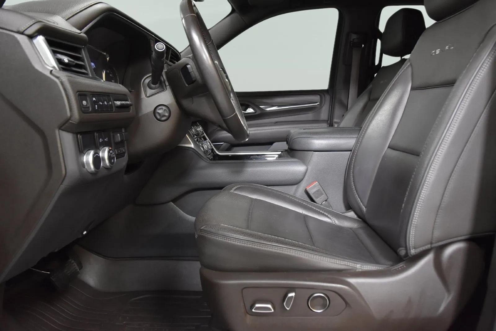 GMC Yukon photo 13