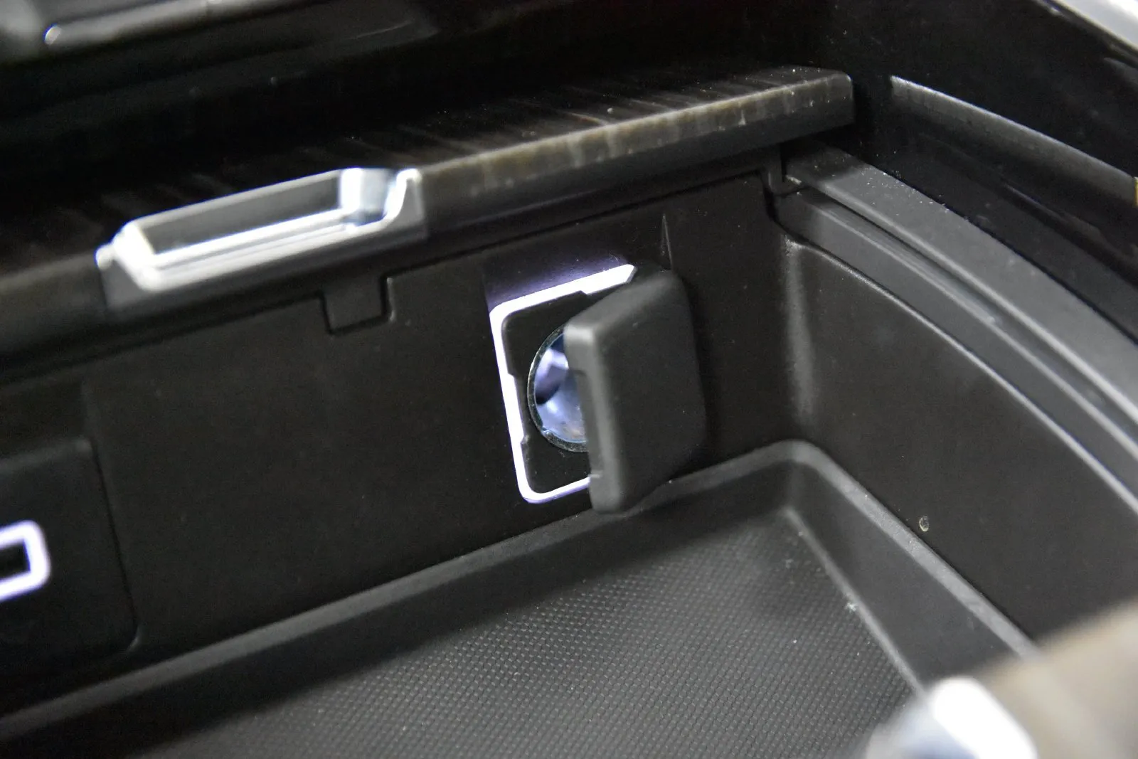 GMC Yukon photo 29