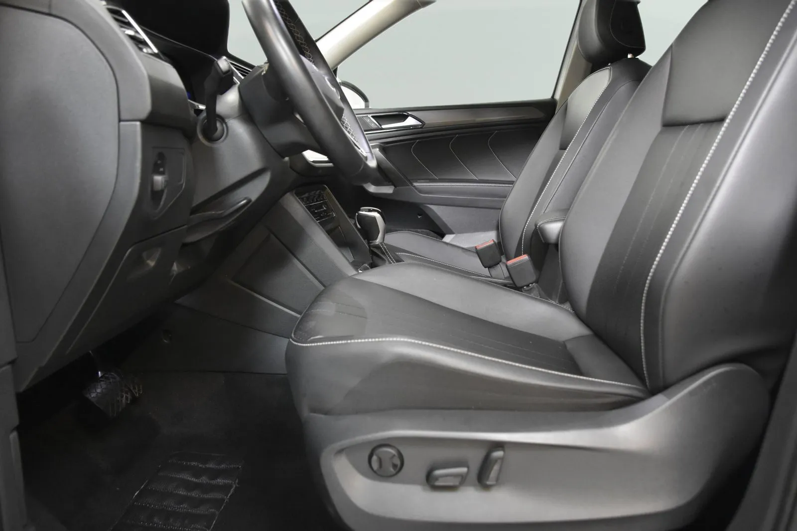 Volkswagen Tiguan photo 10