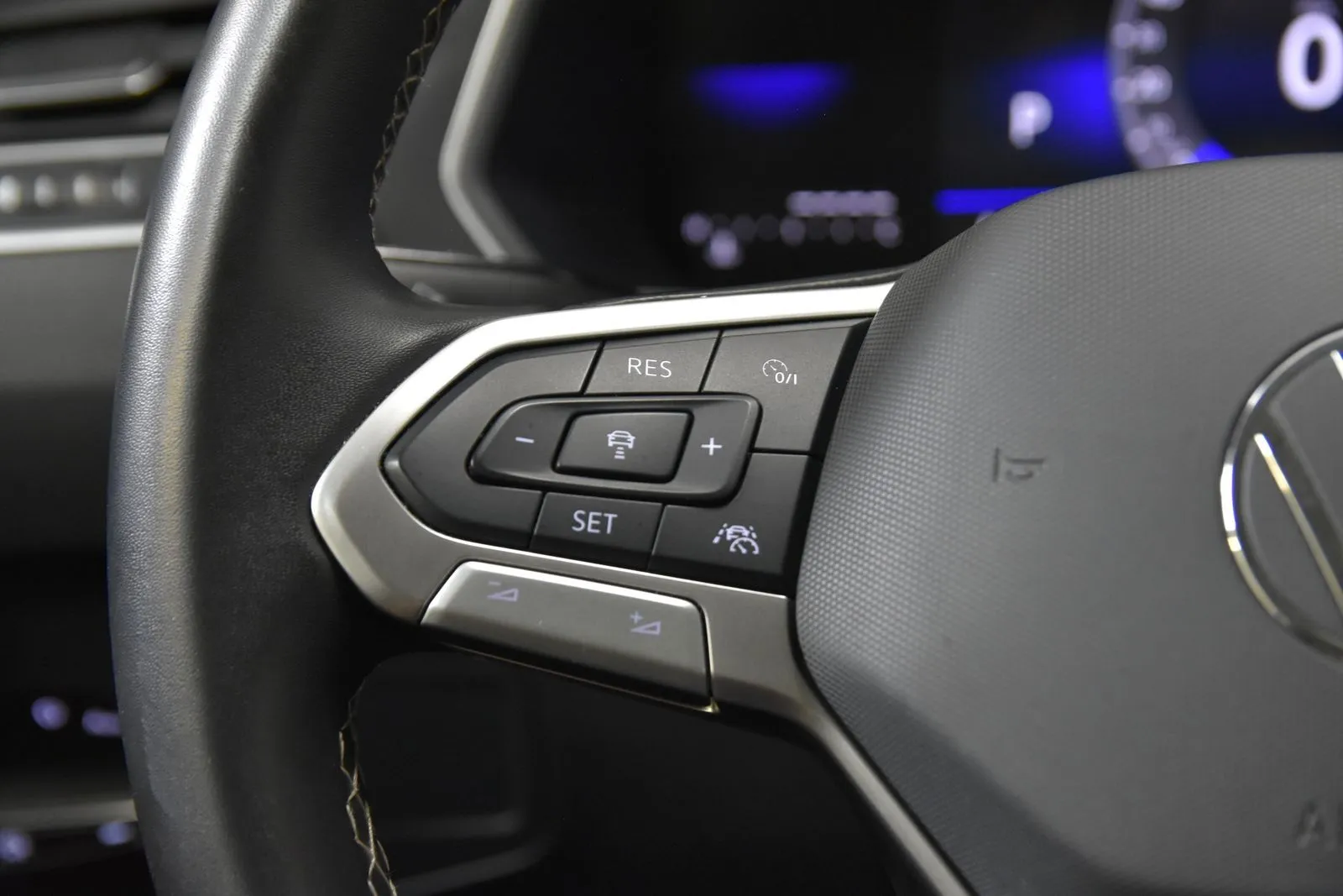 Volkswagen Tiguan photo 13