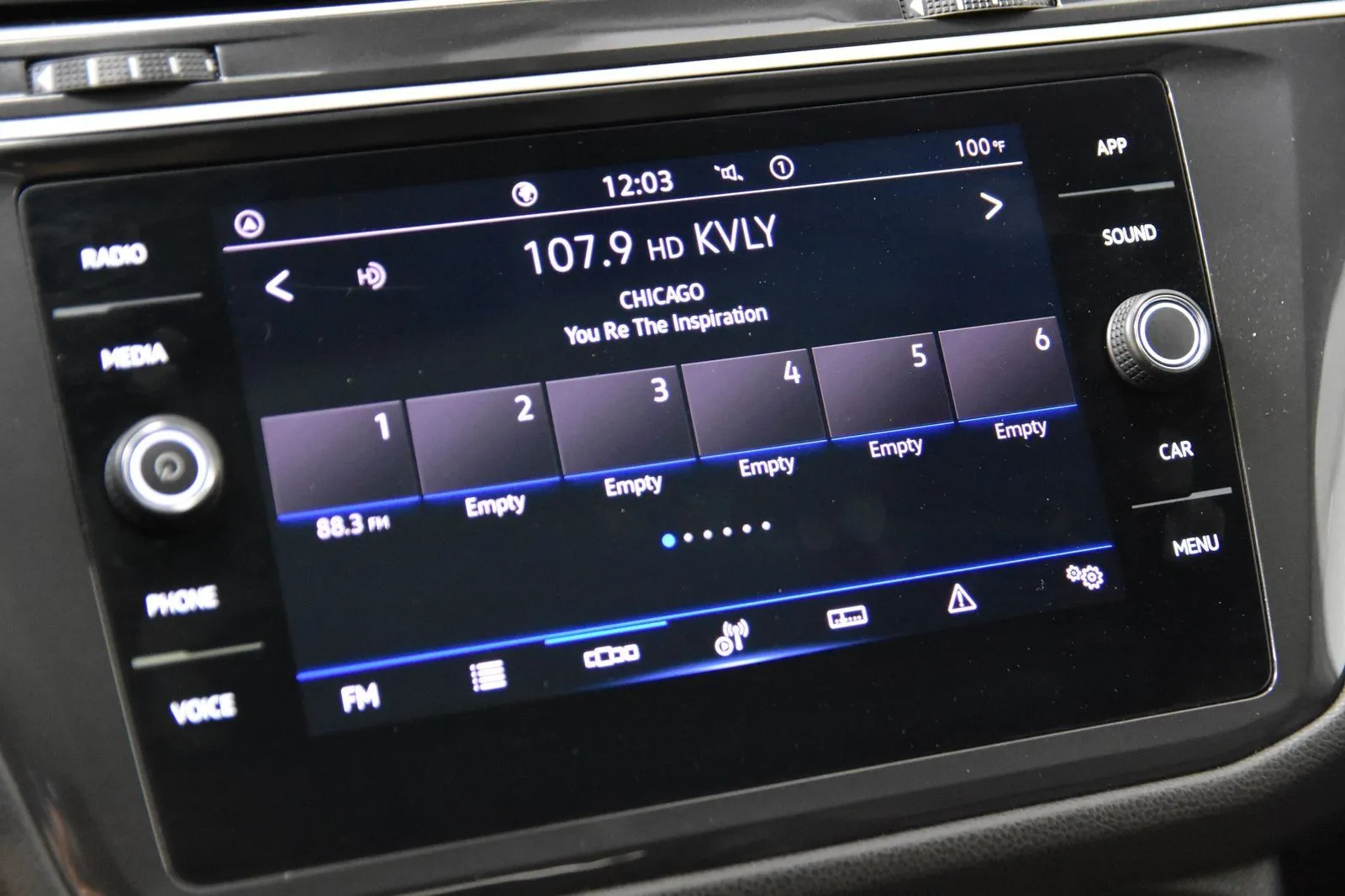 Volkswagen Tiguan photo 18