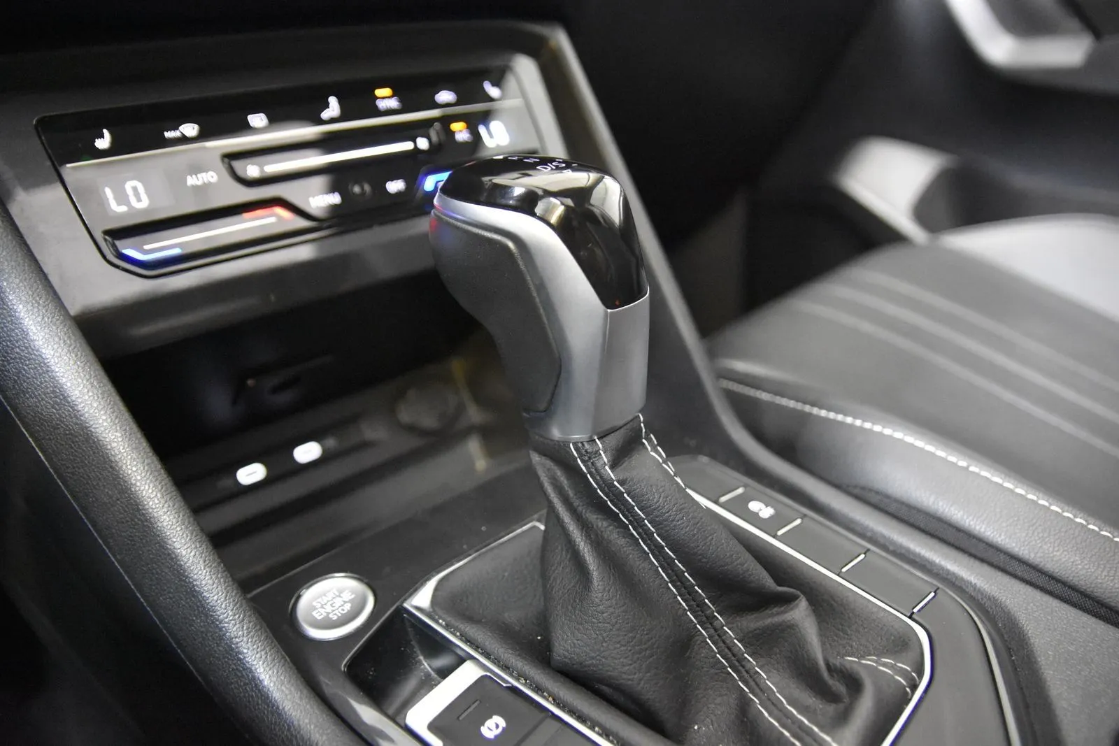Volkswagen Tiguan photo 24