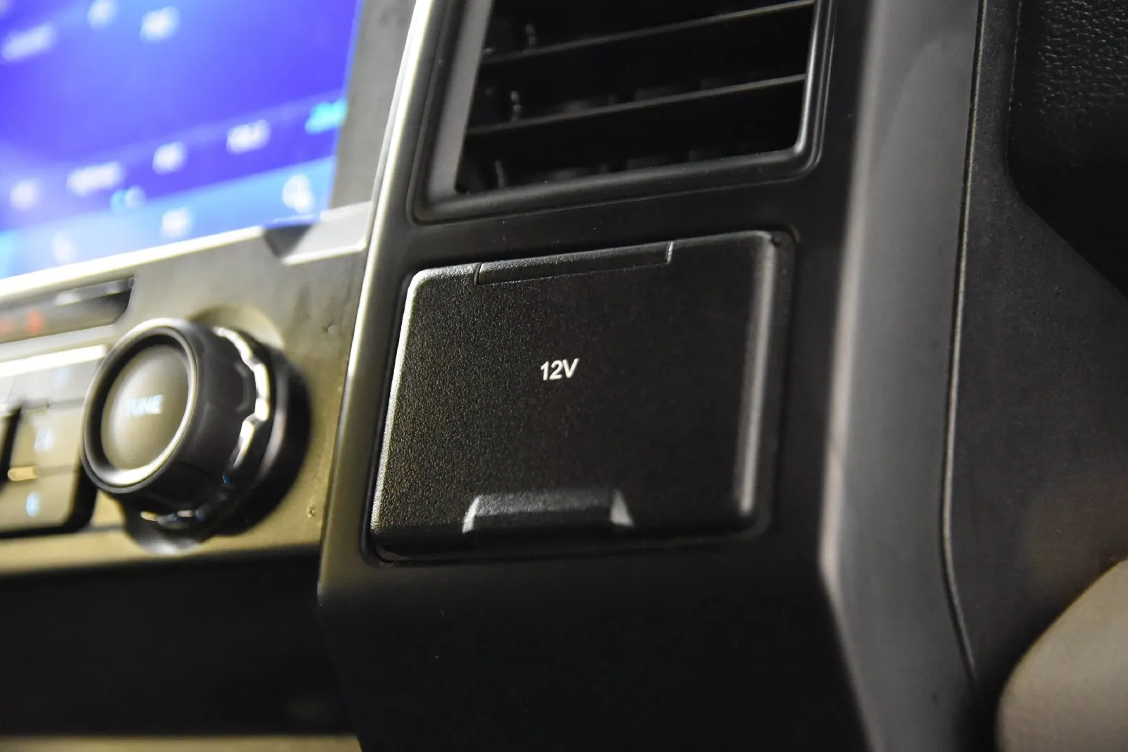 Ford F-150 photo 32