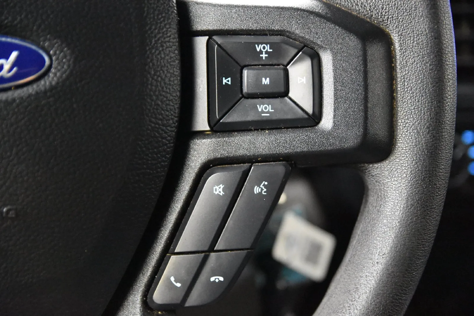 Ford F-150 photo 17
