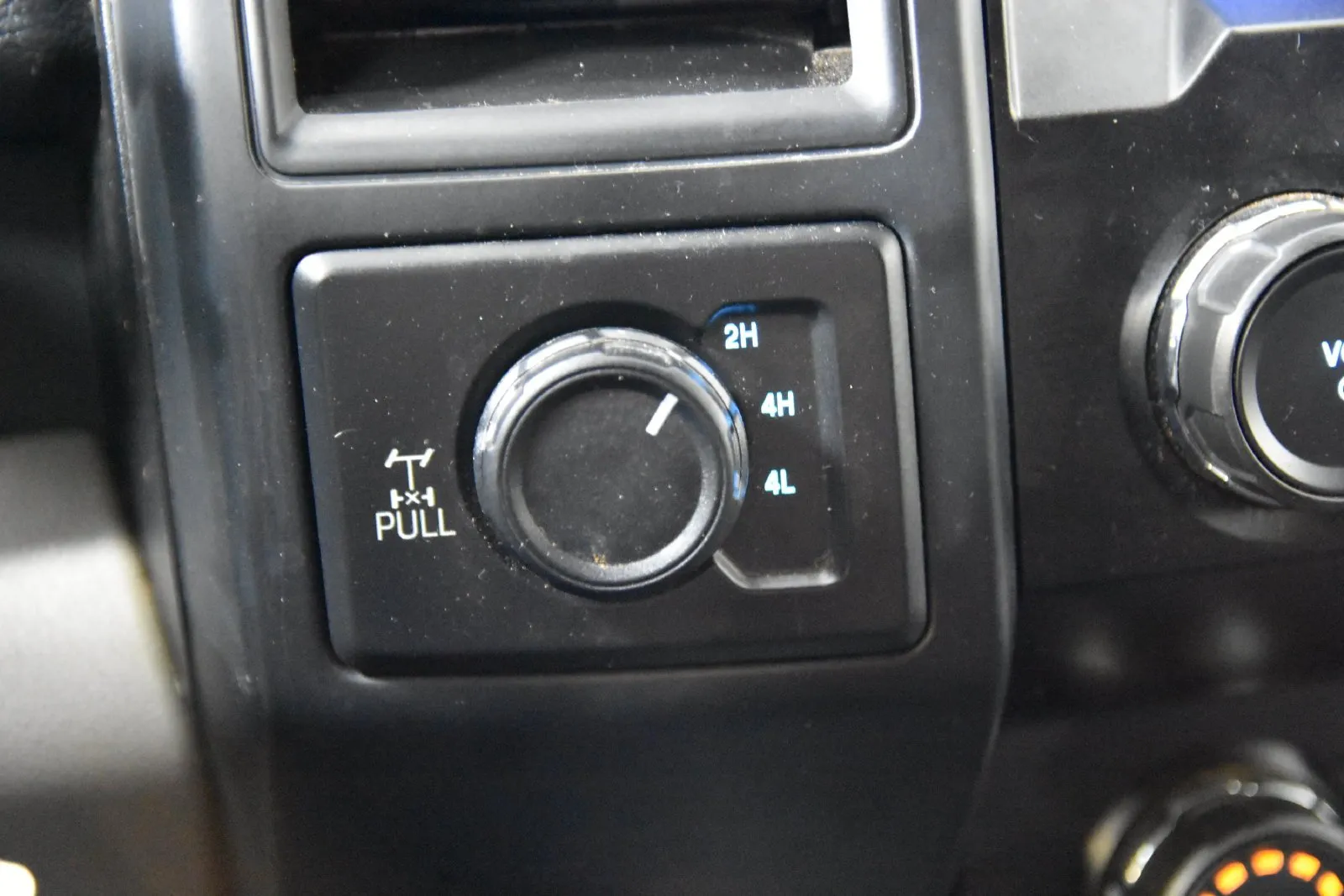 Ford F-150 photo 25