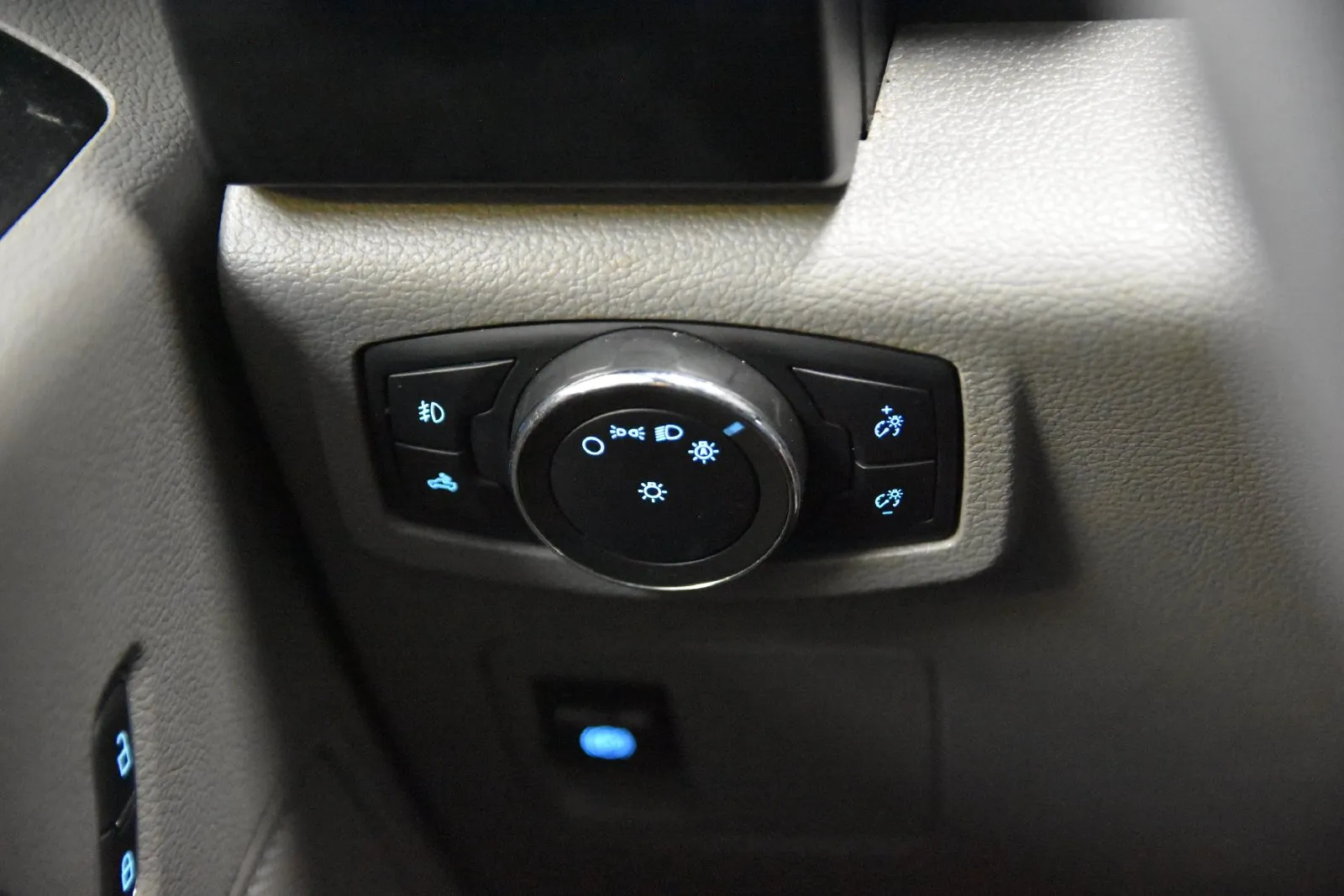 Ford F-150 photo 19