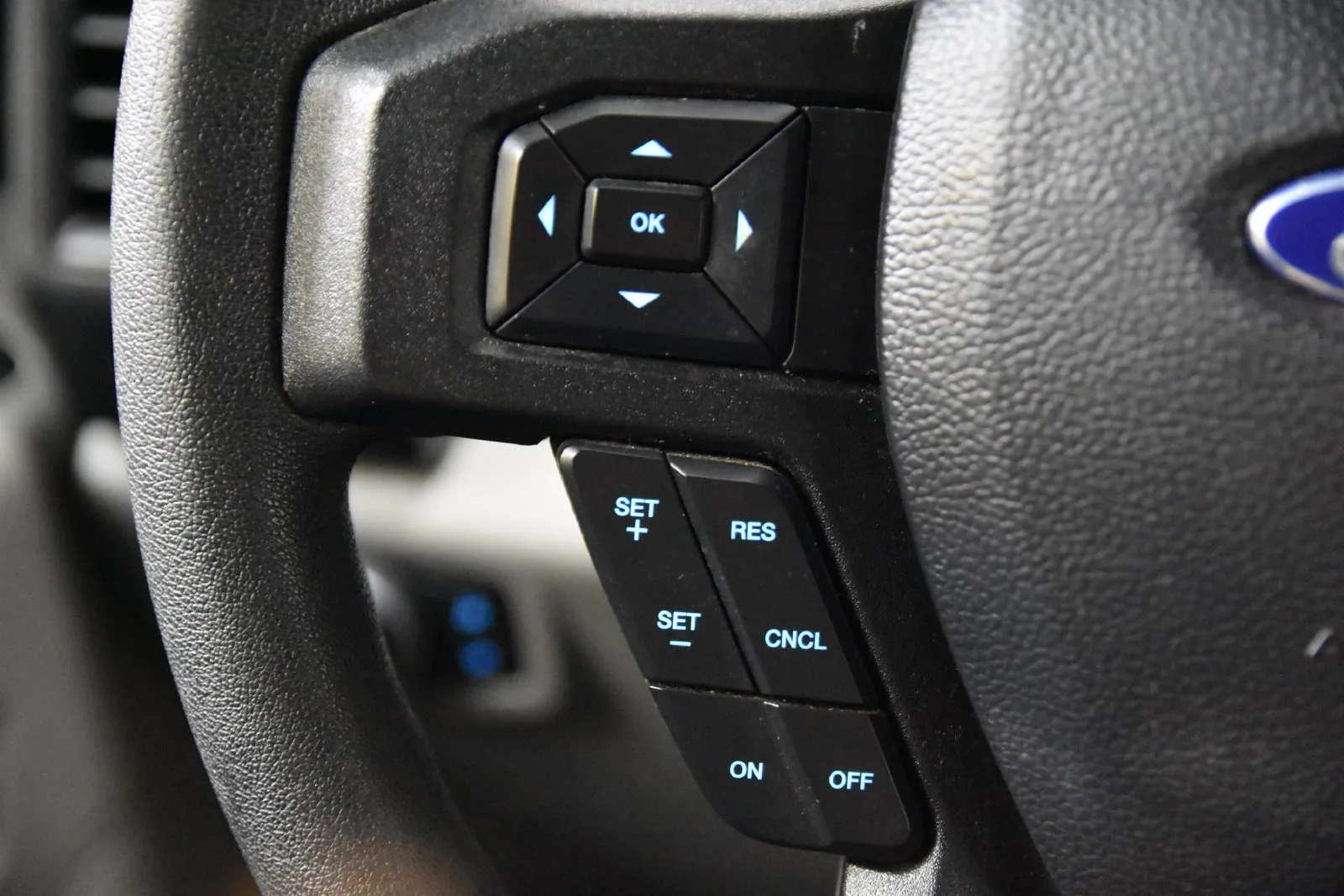 Ford F-150 photo 16