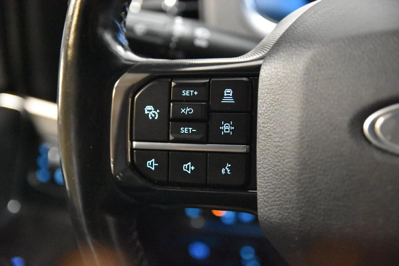 Ford F-150 photo 19