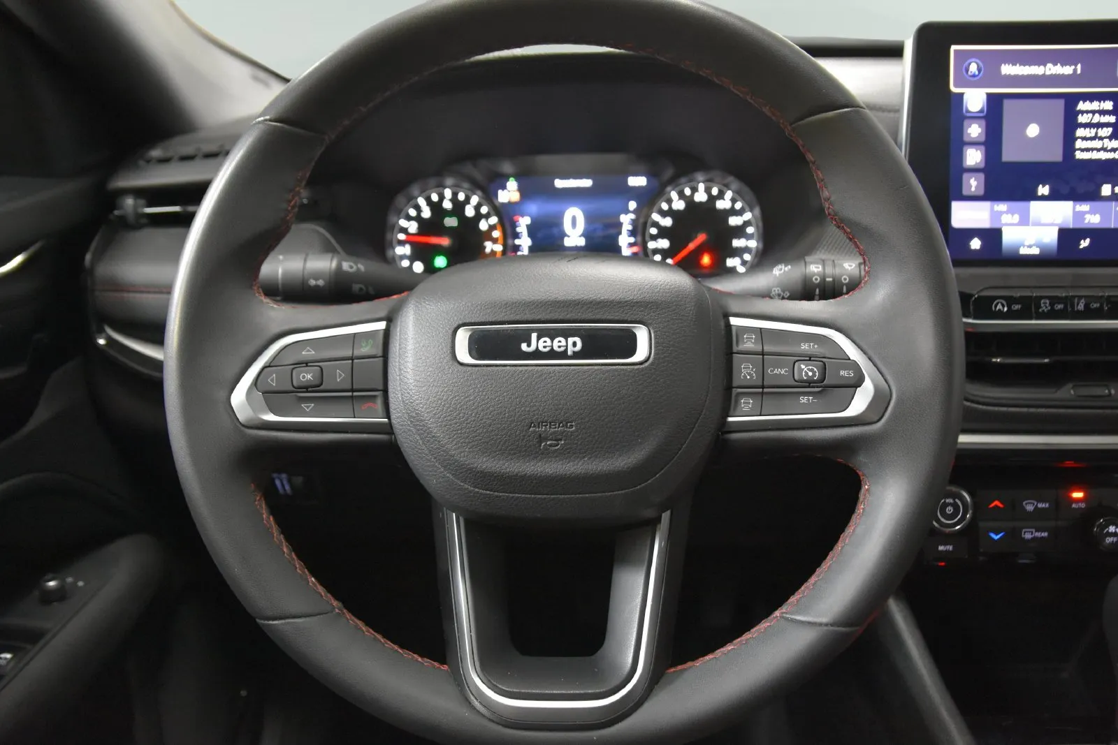 Jeep Compass photo 14