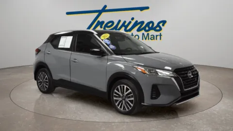 Black 2023 Nissan Kicks SV for sale in McAllen, TX